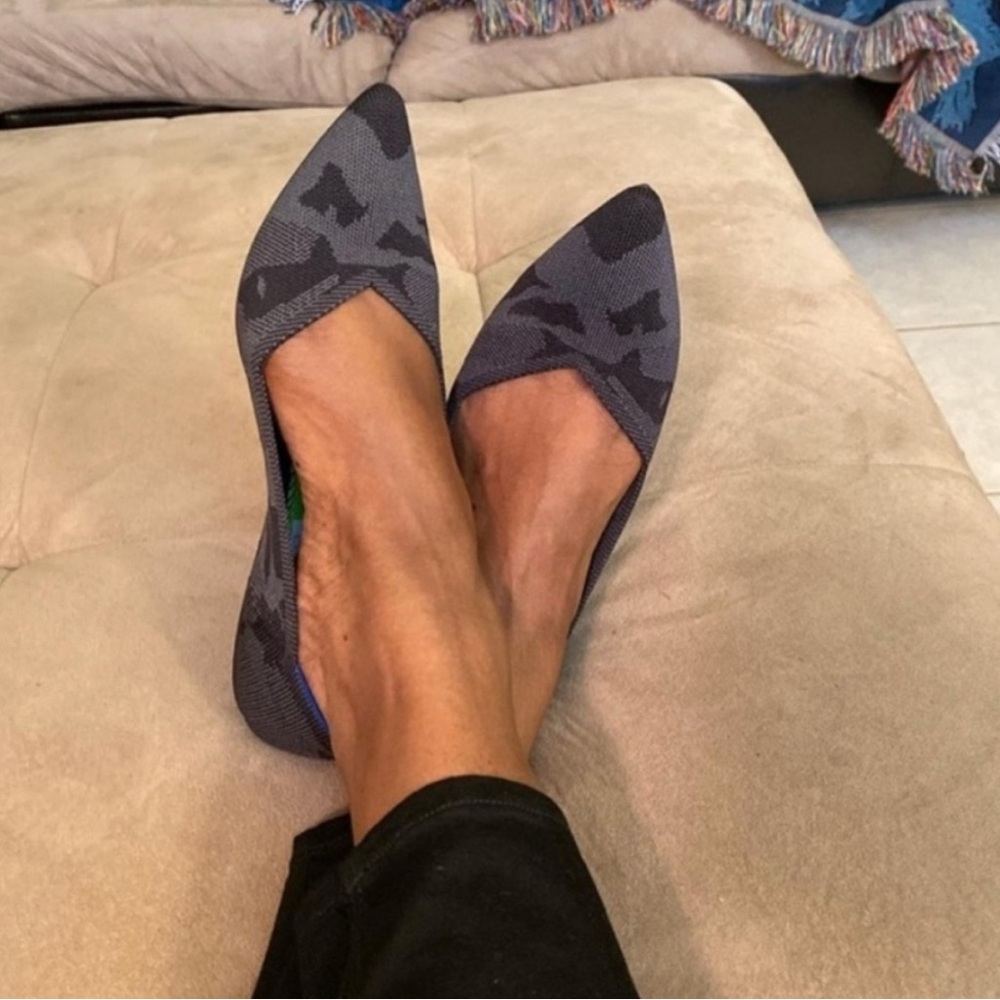 Rothy's Gray and Black Camouflage the pointe Near New